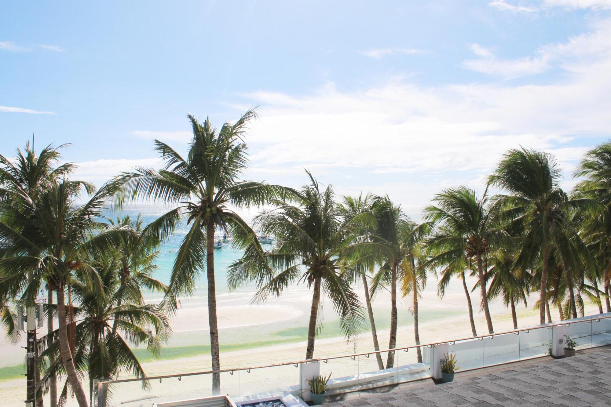 The Muse Boracay Hotel 4*