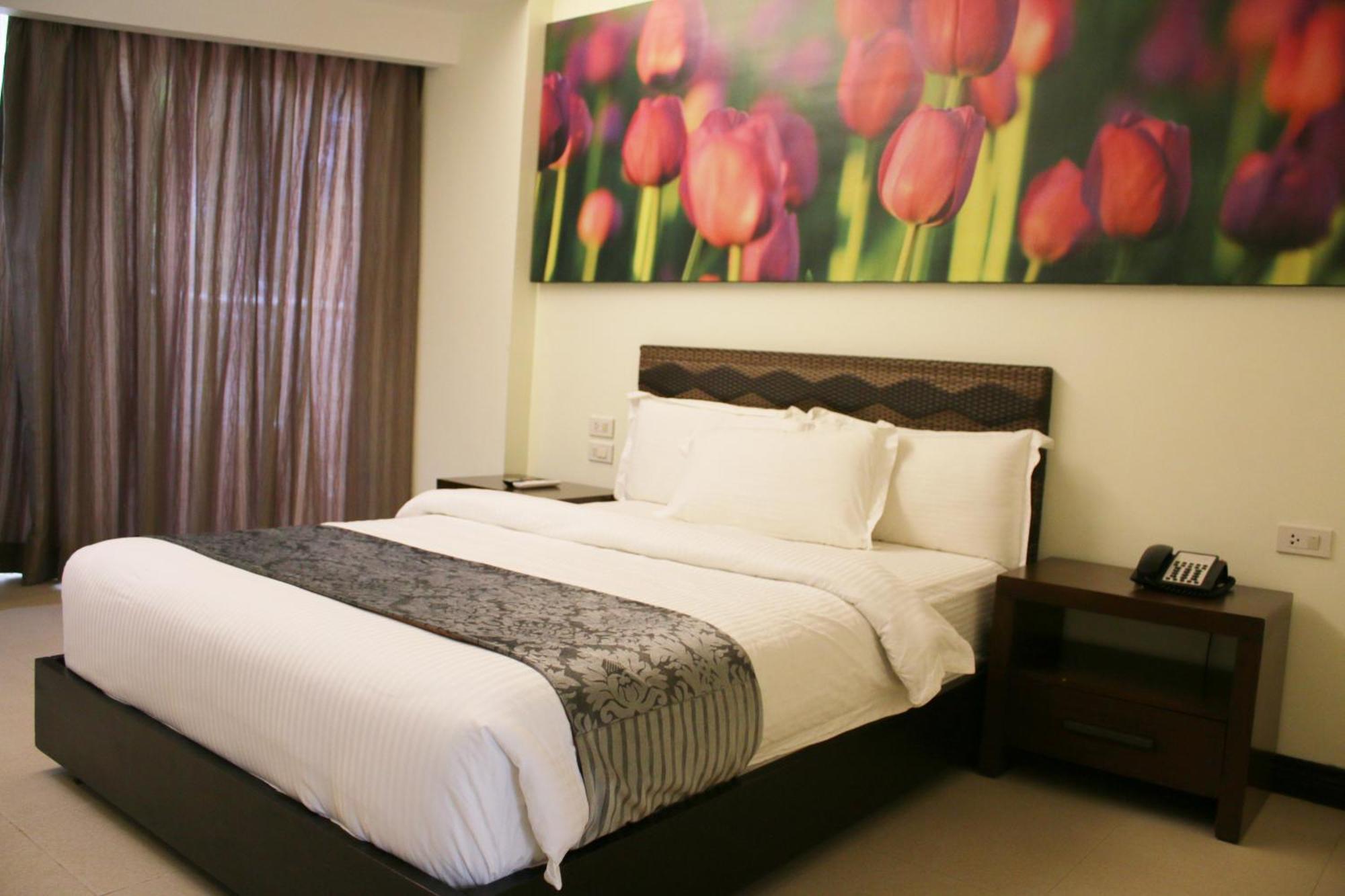 The Muse Boracay 4*